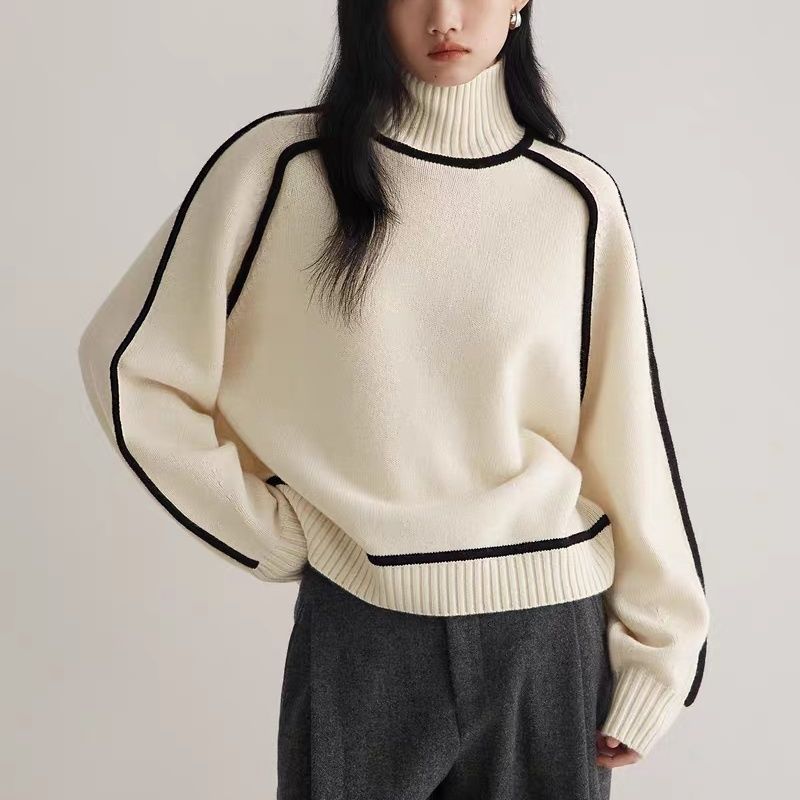 Seoul Contrast-Trim Turtleneck Sweater